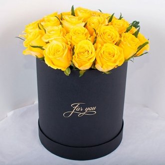 23 желтые розы в коробке